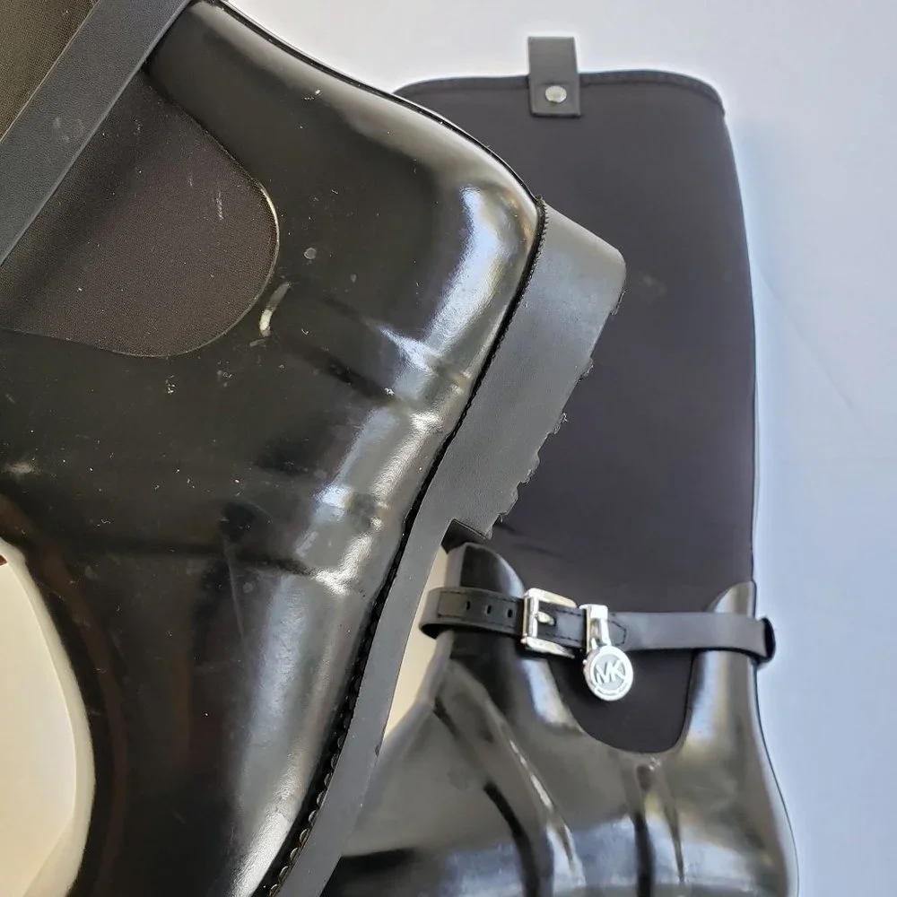 Michael Kors Black Rubber Tall Rain Boots Pull On Logo Charm Detail - Picture 14 of 15